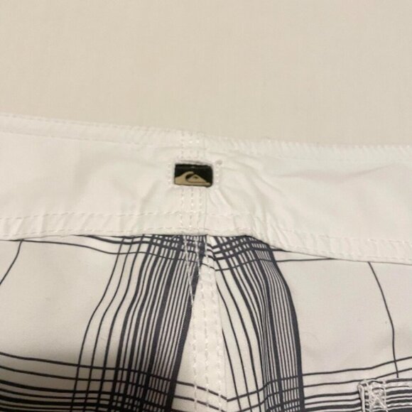 Quiksilver Swim Trunks Mens Size 36 Shorts - Picture 11 of 15